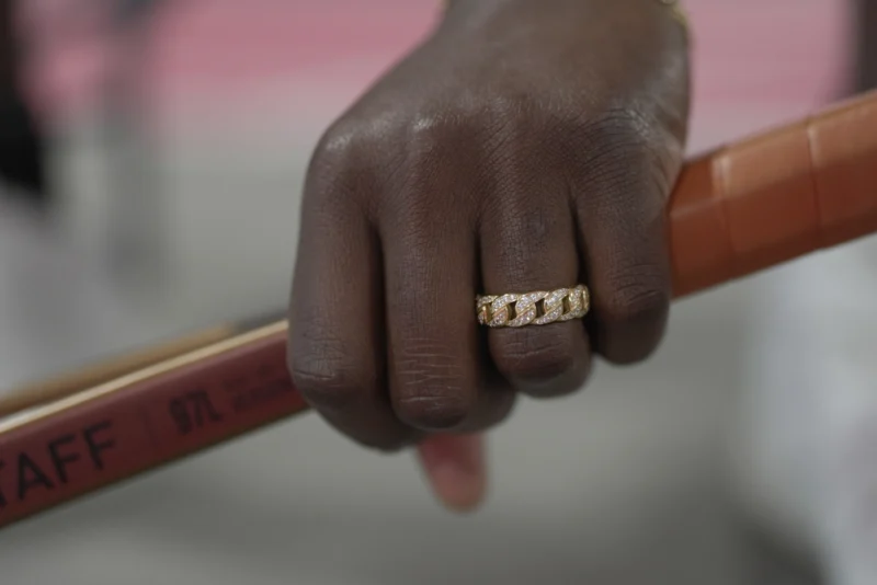 The Smart III: Gold Cuban Link Ring - Image 5