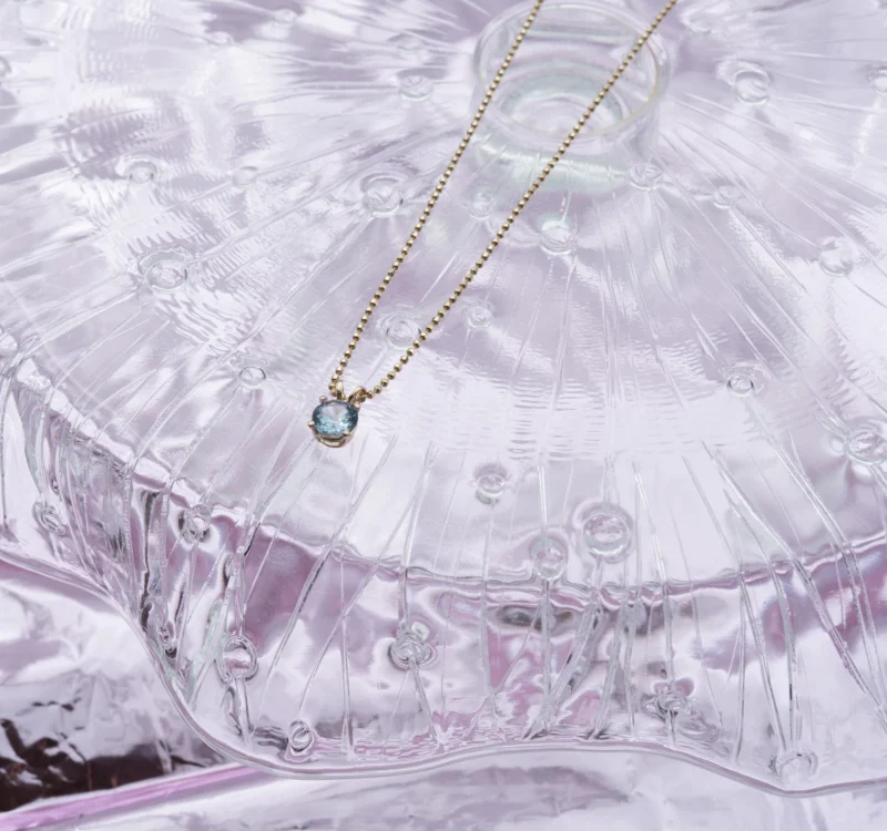 The Circle: 10k Gold Circle Pendant - Image 4