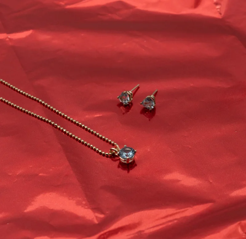 The Circle: 10k Gold Circle Pendant - Image 12