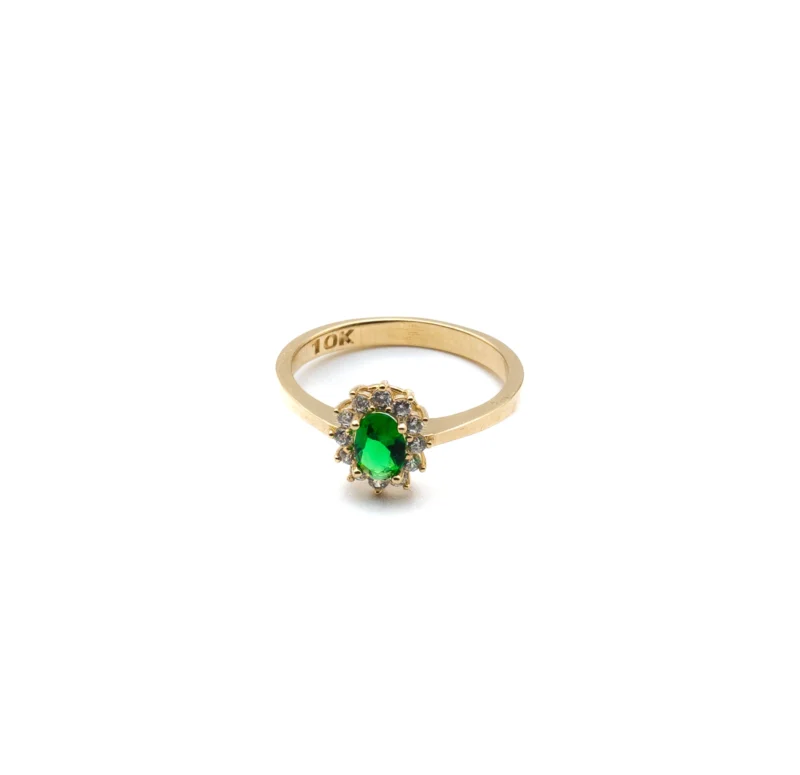 Victoria III: 10k Gold Oval Ring