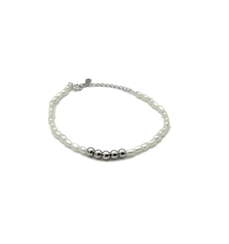 Brilliant Pearl: Pearl Bracelet with Silver Beads - Image 3
