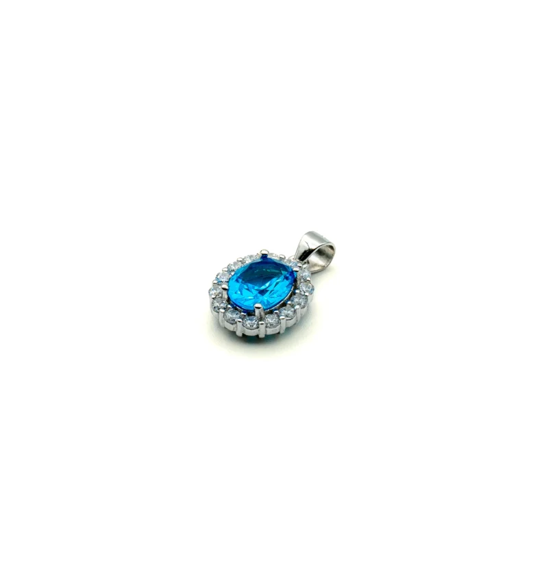 Elizabeth III: Sterling Silver Big Oval Stone Pendant and Chain - Image 3