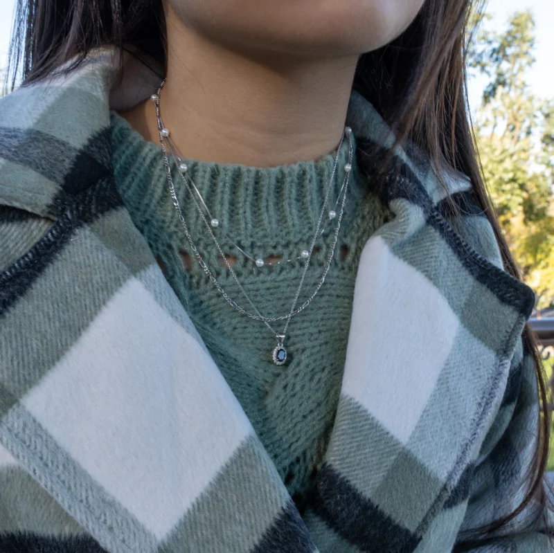 Daring: Sterling Silver Black Oval Stone Pendant and Chain - Image 3