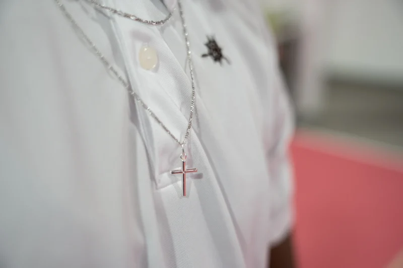 The Cross: Medium Sized Silver Cross Pendant - Image 6