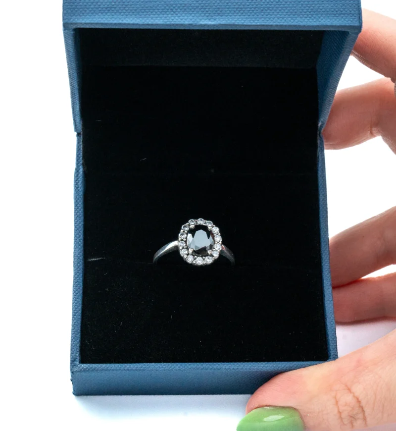 Elizabeth II: Sterling Silver Oval Stone Ring - Image 8