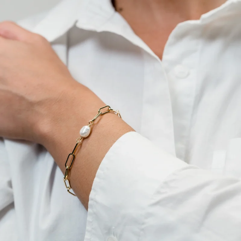 The Pearl: Gold Paperclip Pearl Bracelet - Image 2